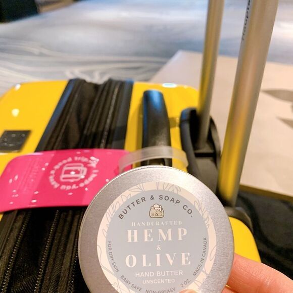 🟡B&S Hemp & Olive Nail and Hand butter - Picture 5 of 6